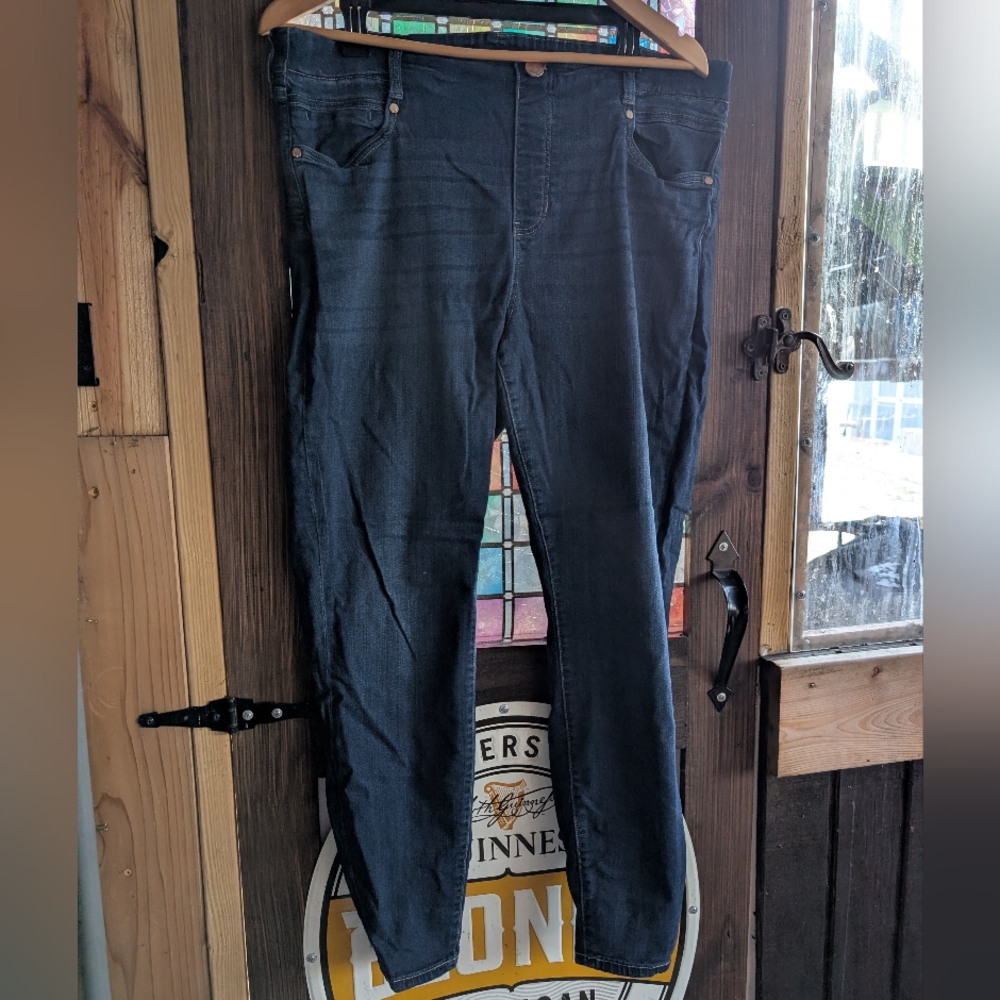 Liverpool Gia Glider Slim Jeans - Picture 2 of 6